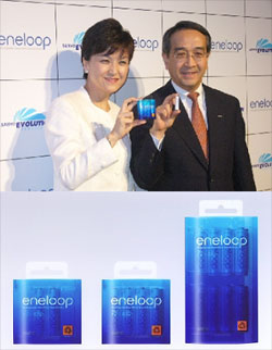 三洋電機、自己放電抑制を実現した次世代充電池「エネループ」を発表