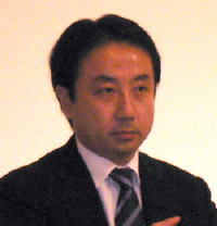 白元の新社長に鎌田真副社長が就任へ、鎌田收社長は会長に