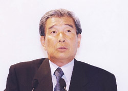 資生堂池田会長、06年度日本宣伝賞選考委員会で第51回日本宣伝大賞を受賞