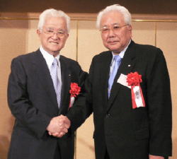 日衛連が通常総会開く　新会長に天田忠正・白十字社長を選出
