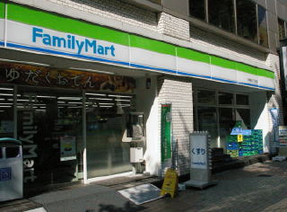 ファミリーマート、ＯＴＣ薬の実験販売開始　都内2店にコーナー設置