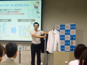 小林製薬、製品効果体験イベント「熱SUMMER教室」開催