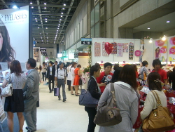 国際雑貨ＥＸＰＯ、化粧品開発展など開催　延べ7万人以上が来場