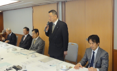 全卸連、歳末業界紙懇談会で重点項目の進捗報告　消費税対応など取り組む