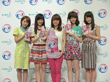 花王、「フレグランスニュービーズ」新ＣＭ発表会　AKB48メンバーが登場