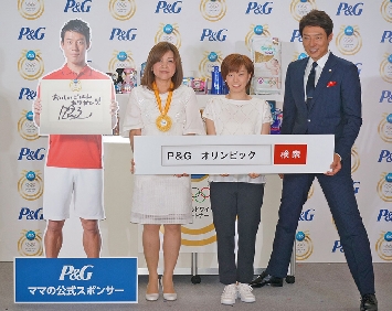 Ｐ＆Ｇ「ママの公式スポンサー」新ＣＭ発表会開き石川佳純選手が登場