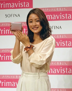 花王、ソフィーナプリマヴィスタ新ＣＭ発表　「メイクレスに生きよう。」