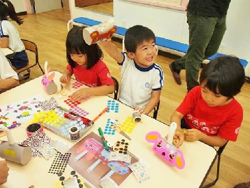 ニトムズ、オリジナルの「ｍｙコロコロ」づくりを都内の幼稚園で開催