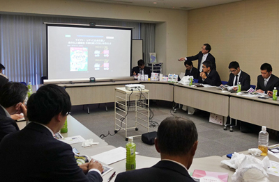 三重卸組合、全卸連と合同でメーカー6社による新製品説明会を開催
