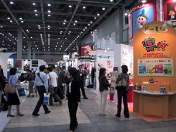商品化権のビジネスショー「ライセンシングアジア2004」が東京で開催