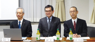 石洗工、定例会見で容器包装プラ使用量削減自主行動計画進捗状況を発表