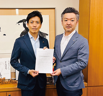 全卸連・森友会長、「J-Beautyの課題について」要望書を衆院議員に提出