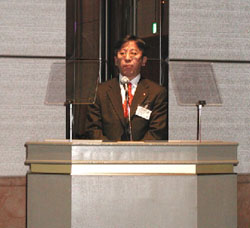 フマキラーの新社長に大下一明副社長が就任、大下俊明社長は会長に
