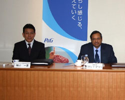 P&G定例社長会見、チャタベディ社長「5半期連続の2ケタ成長を達成」