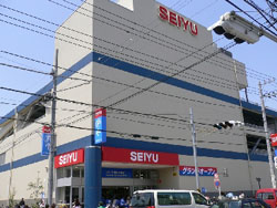 西友、2層式スーパーセンターのパイロット店舗「西友平塚店」をオープン