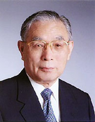 日本家庭紙工業会が第1回定時総会を開催、新会長に宇高道男氏が就任
